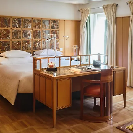 Hotell Widder - Zurichs Luxury Hideaway