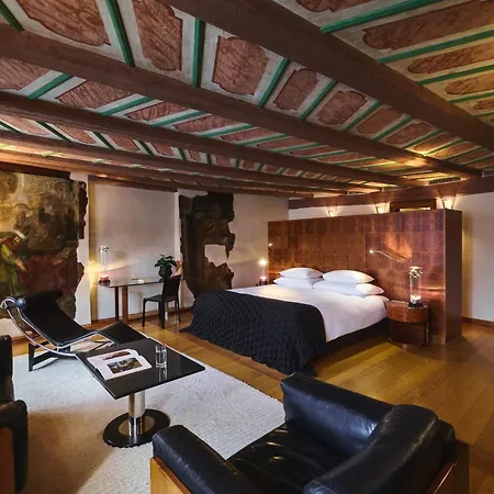 Widder - Zurichs Luxury Hideaway 5* ציריך