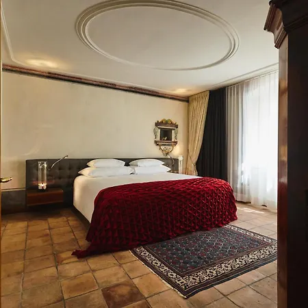 מלון Widder - Zurichs Luxury Hideaway