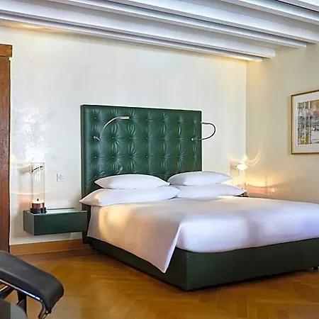 Hotell Widder - Zurichs Luxury Hideaway