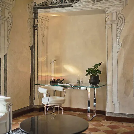 Widder - Zurichs Luxury Hideaway Hotell 5*