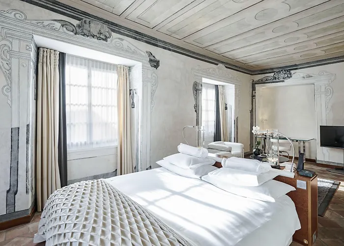 Widder - Zurichs Luxury Hideaway Готель Цюрих