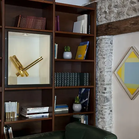 Отель Widder - Zurichs Luxury Hideaway 5*